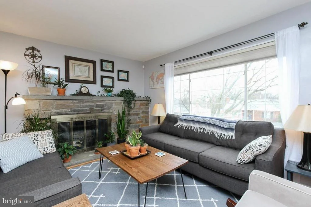 Photo of 417 KERWIN ROAD