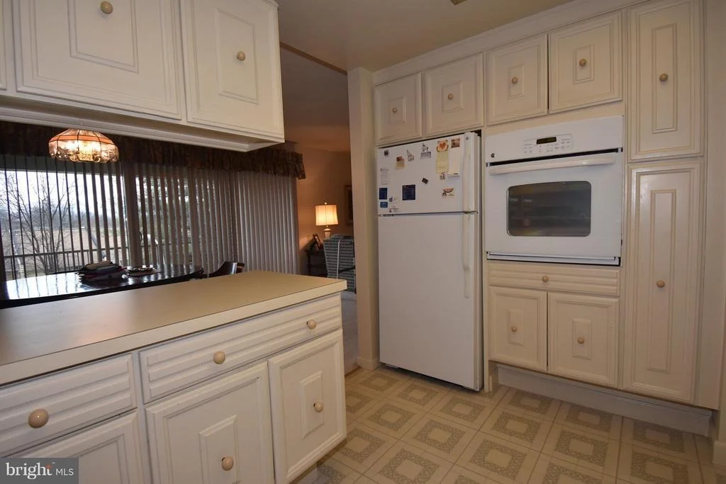Photo of Unit 682D at 3330 GLENEAGLES DRIVE