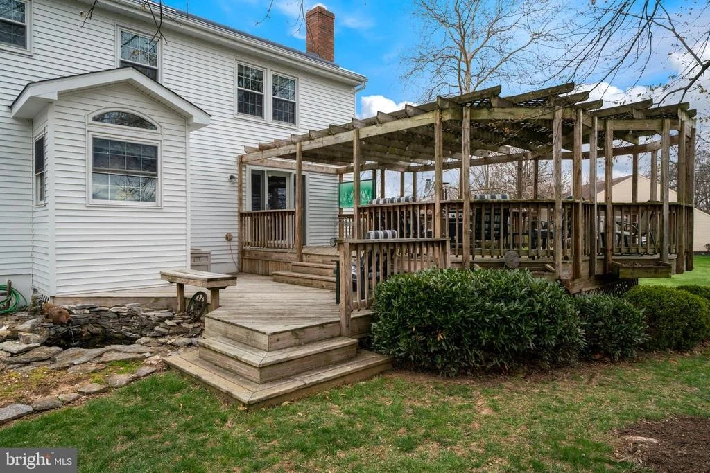 Photo of 5905 CHAR LEIGH CIRCLE