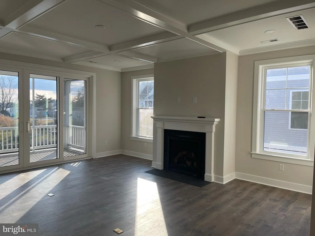 Photo of 38235 PINEY POINT ROAD