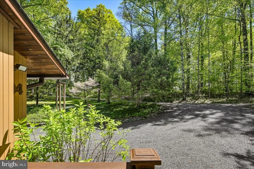 Photo of 1904 NOBLES MILL ROAD