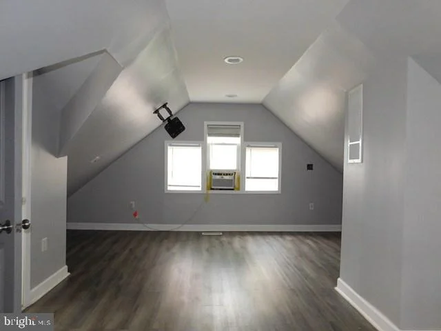 Photo of 4429 POWELL AVENUE