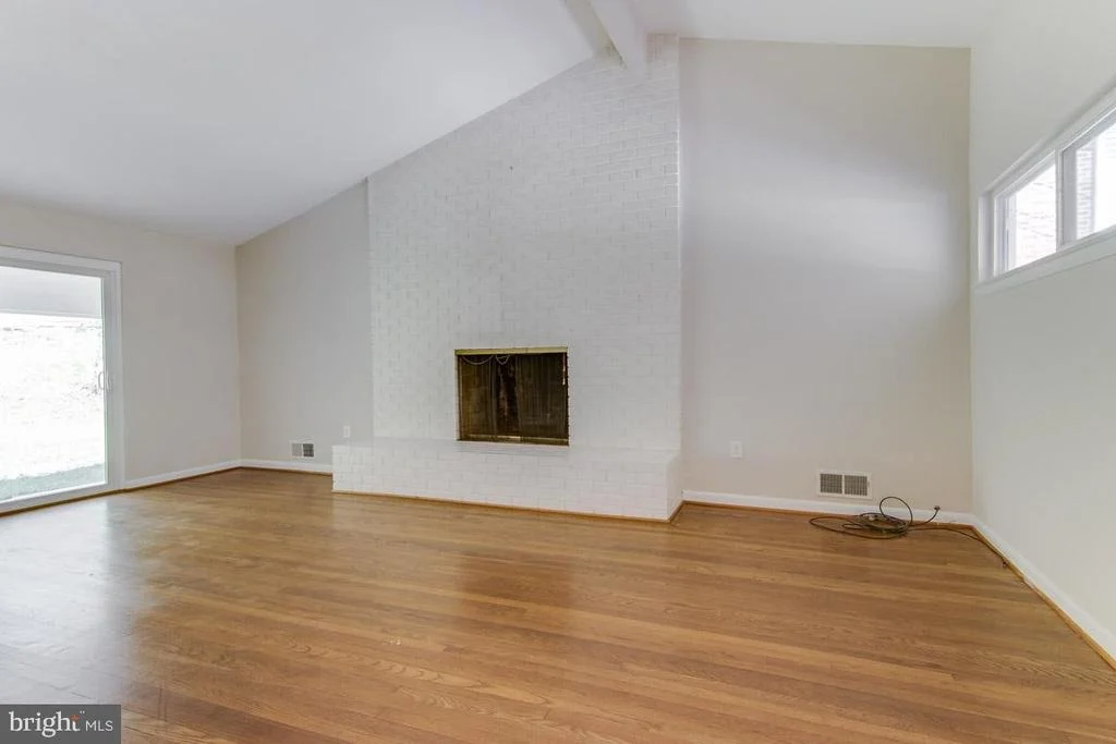 Photo of 217 HILLSBORO DRIVE