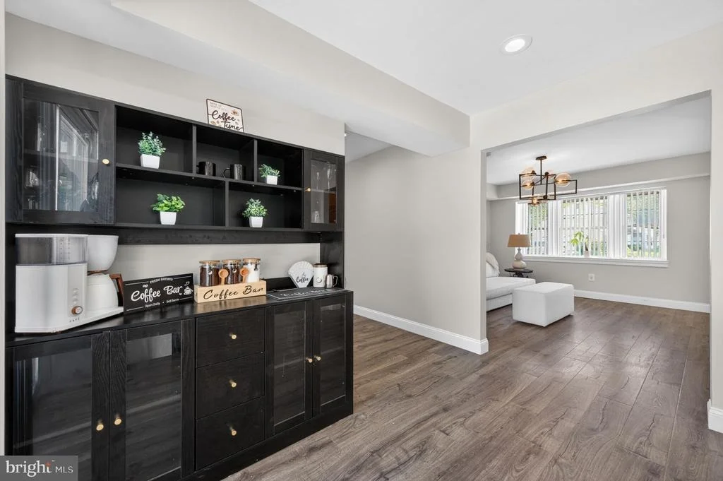 Photo of 4202 MINSTRELL LANE