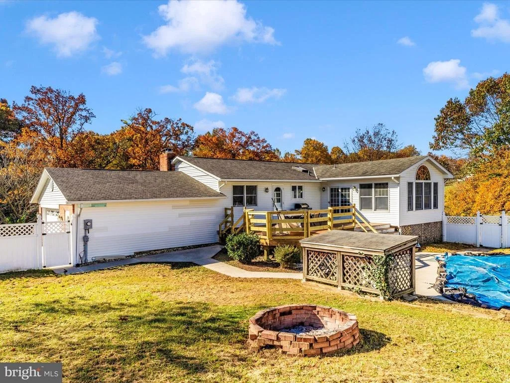 Photo of 9242 OAK TREE CIRCLE