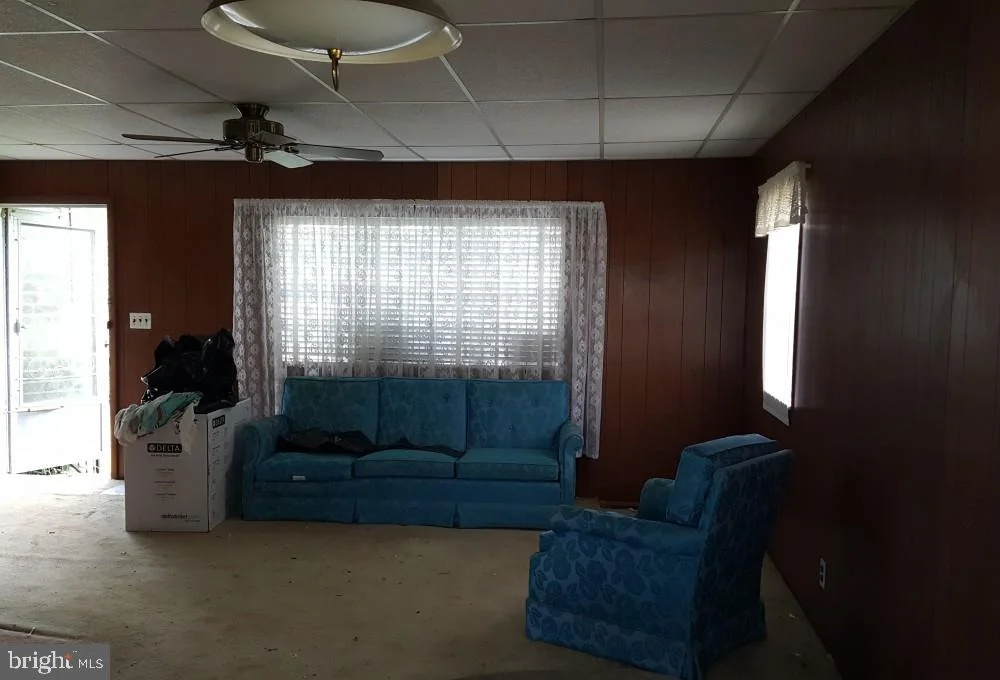 Photo of 75 CIRCLE DRIVE