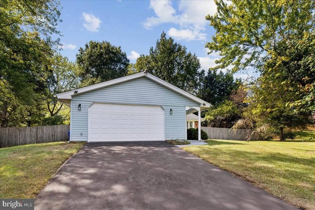 Photo of 5614 DANIEL CIRCLE