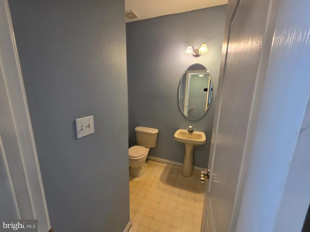 Photo of 12675 PERRYWOOD LANE