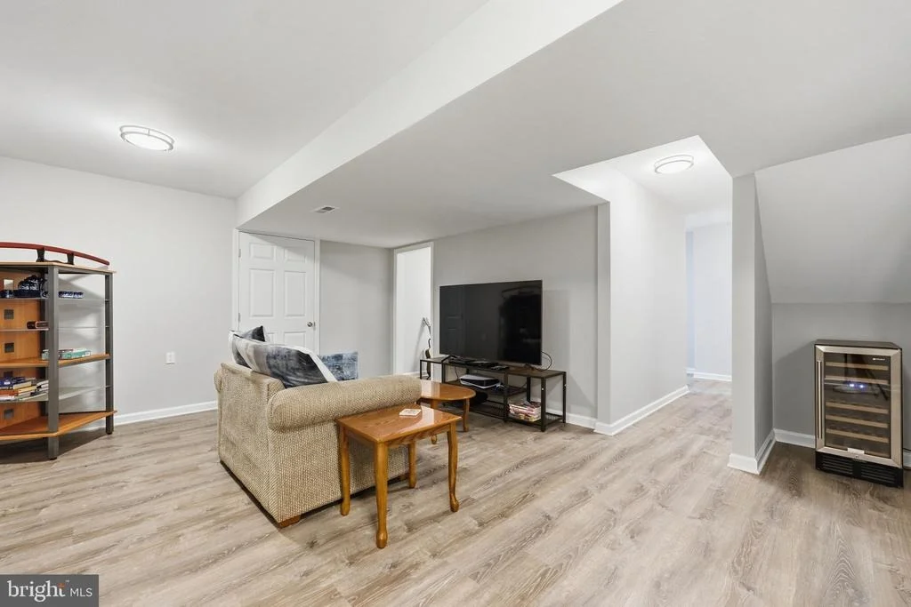 Photo of 8114 HILLCREST DRIVE