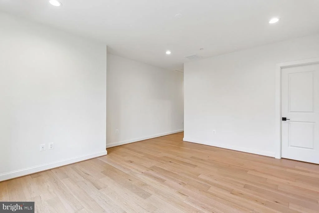 Photo of 6217 PLAINVIEW ROAD