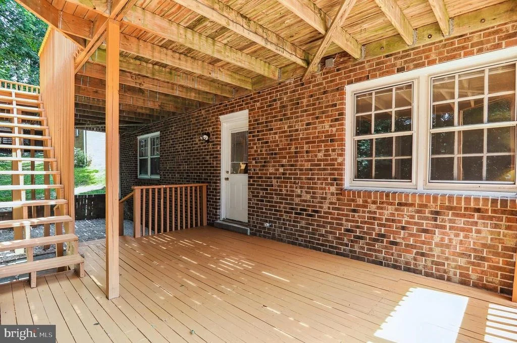 Photo of 8217 WINDSOR VIEW TERRACE