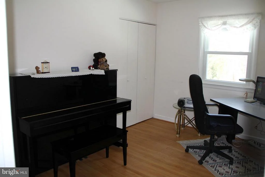 Photo of 6514 FAIRLAWN DRIVE
