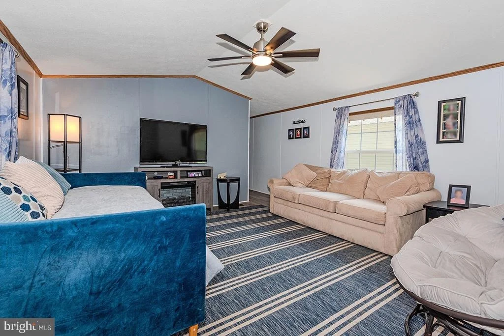 Photo of 8021 FAIR BREEZE DRIVE