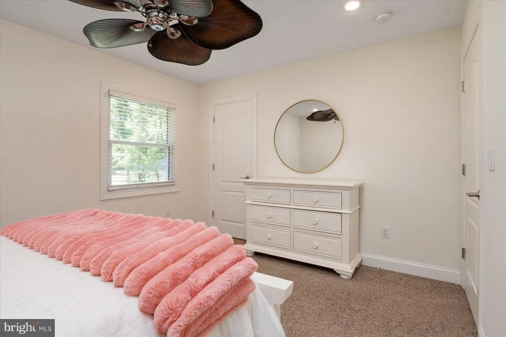 Photo of 1134 VALLEY DRIVE