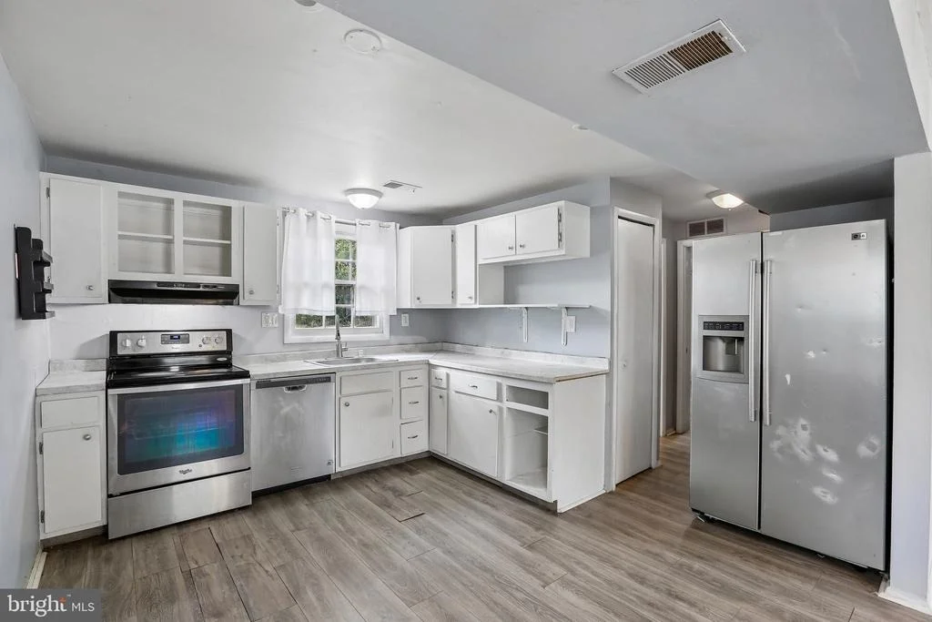 Photo of 720 CHAPELGATE DRIVE