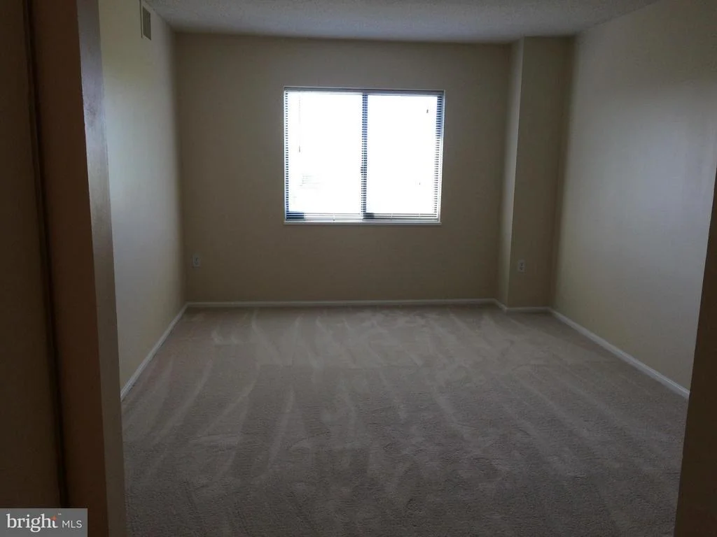 Photo of Unit 21005 at 15107 INTERLACHEN DRIVE