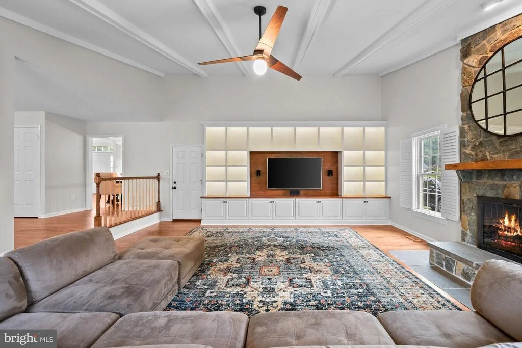 Photo of 10215 MARTINHOE DRIVE