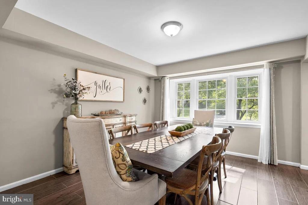 Photo of 14028 BREEZE HILL LANE