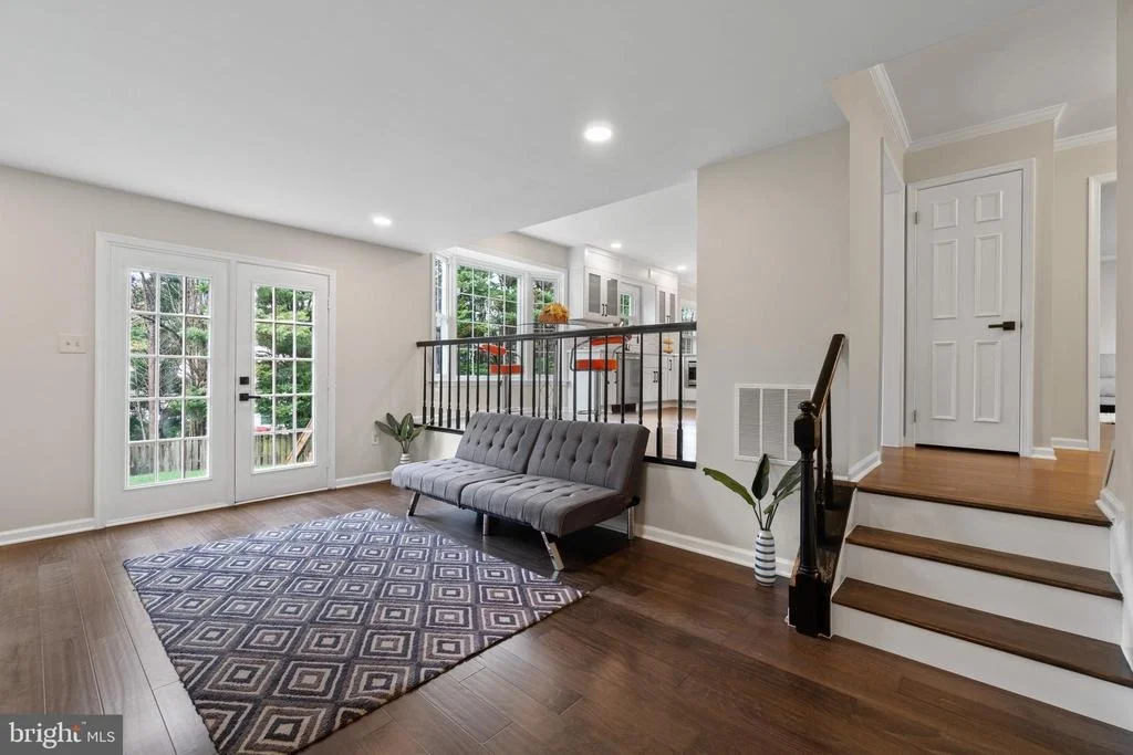 Photo of 14724 BOTANY WAY