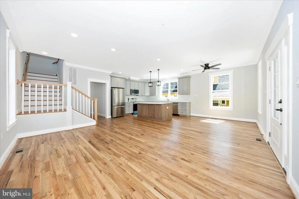 Photo of 109 W 13TH STREET