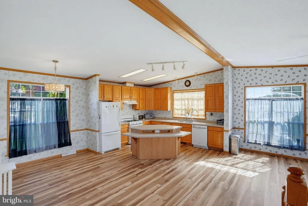 Photo of Unit 211 at 302 FOX POINTE DRIVE