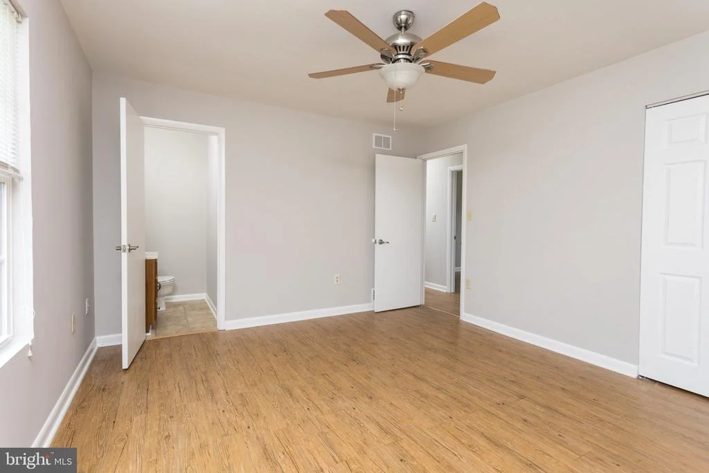 Photo of 805 ROLLING RIDGE DRIVE