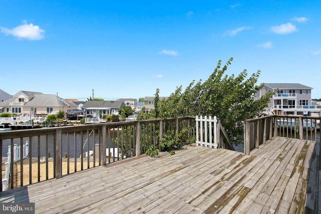 Photo of 72 ROSALYN DRIVE