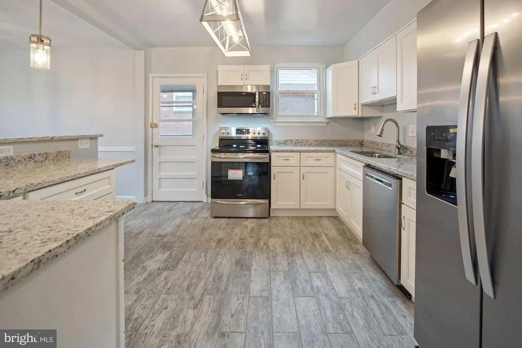 Photo of 2200 WESTVIEW DRIVE