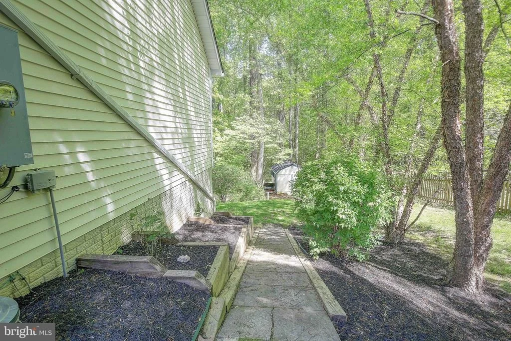 Photo of 10945 TWO SISTERS LANE