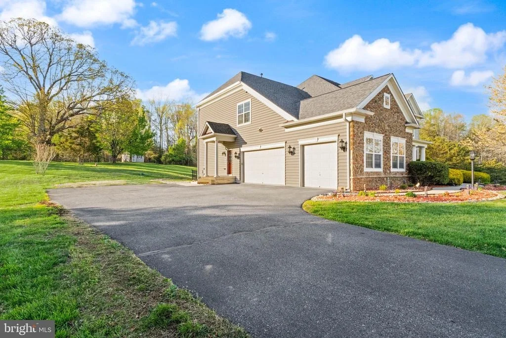 Photo of 60 SNAPDRAGON DRIVE