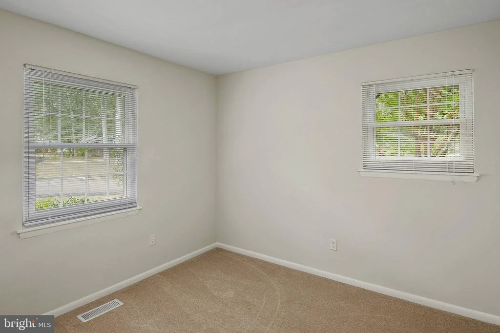 Photo of 1523 MANOR VIEW ROAD