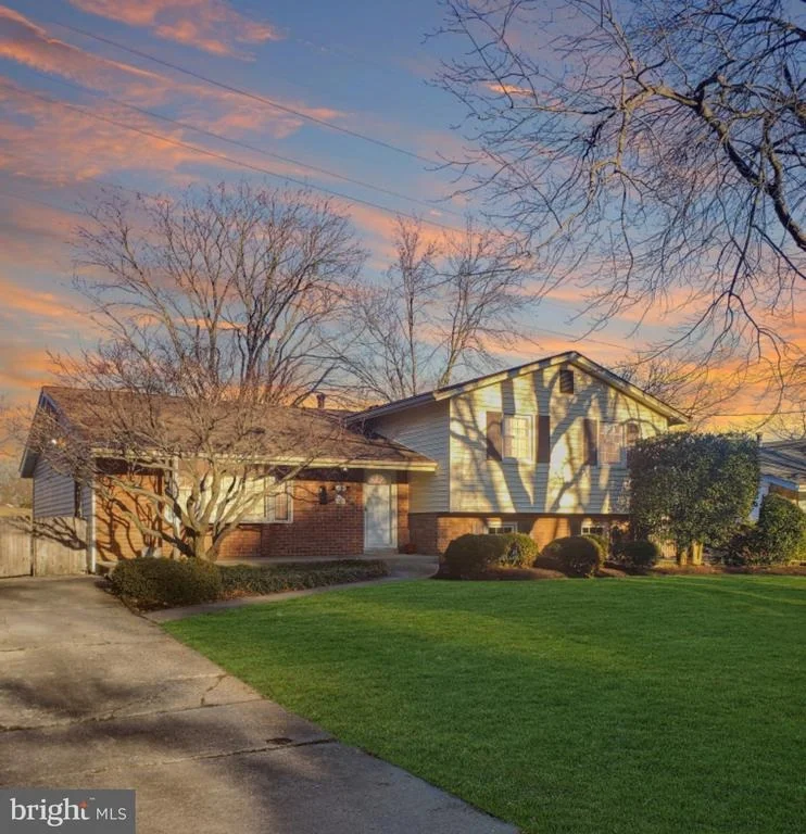 Photo of 11701 GREENLANE DRIVE