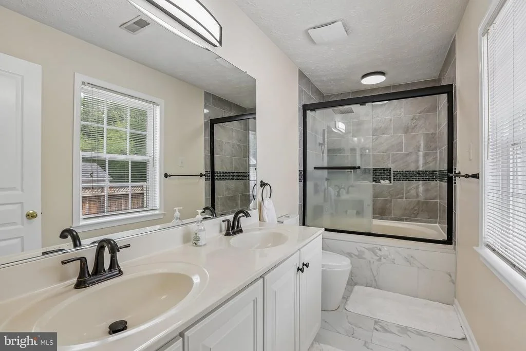 Photo of 9236 STREAM VIEW LANE