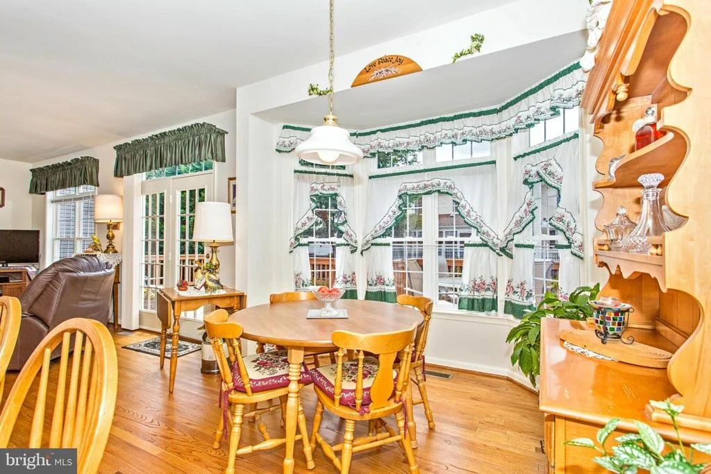 Photo of 2562 BEAR DEN ROAD