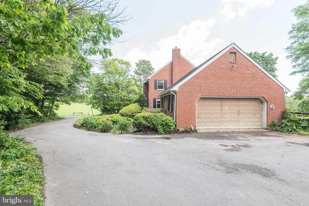 Photo of 16120 BARNESVILLE ROAD