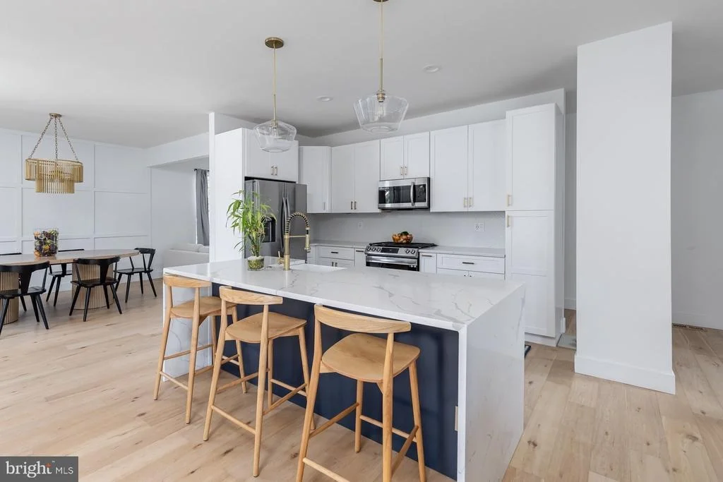 Photo of 658 WORCESTER DRIVE