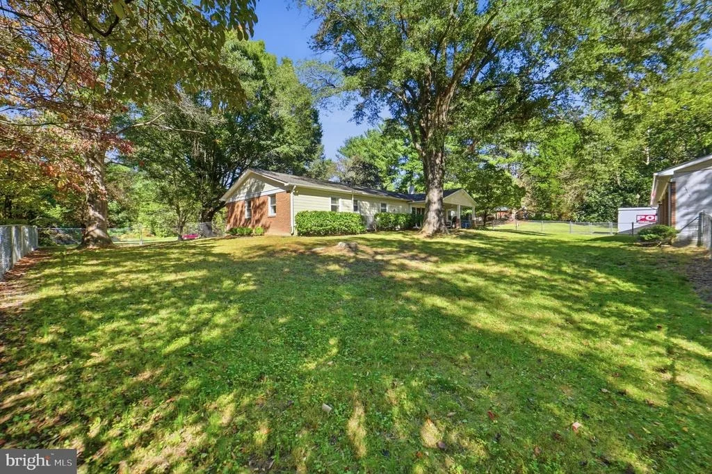 Photo of 15211 CANDY HILL ROAD