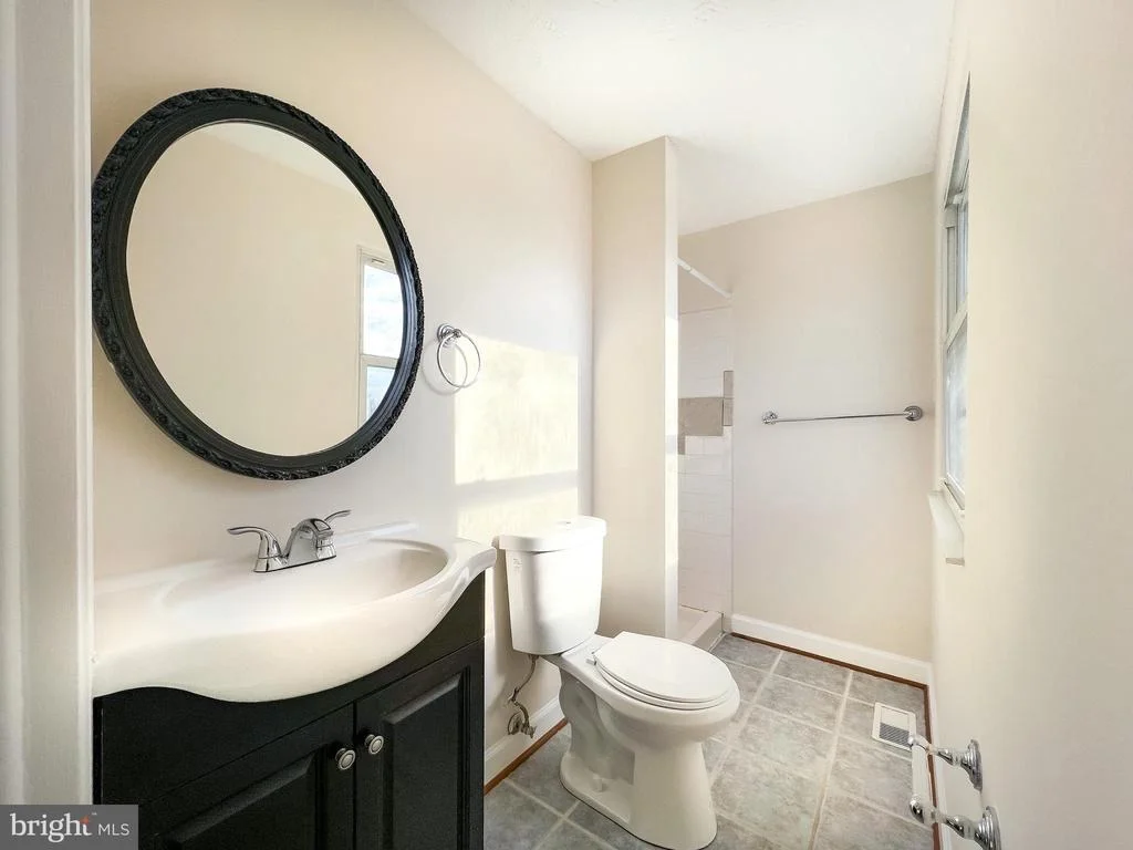 Photo of 1800 LAWNVIEW DRIVE