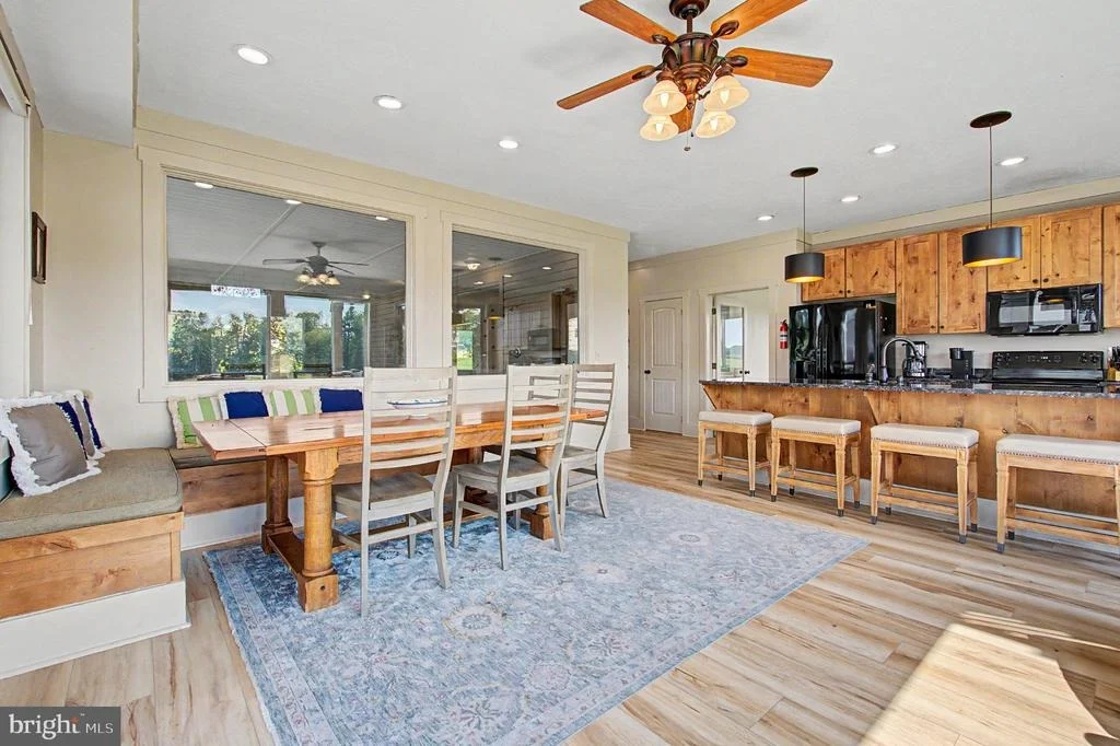 Photo of 342 LAKEFRONT LINKS DRIVE