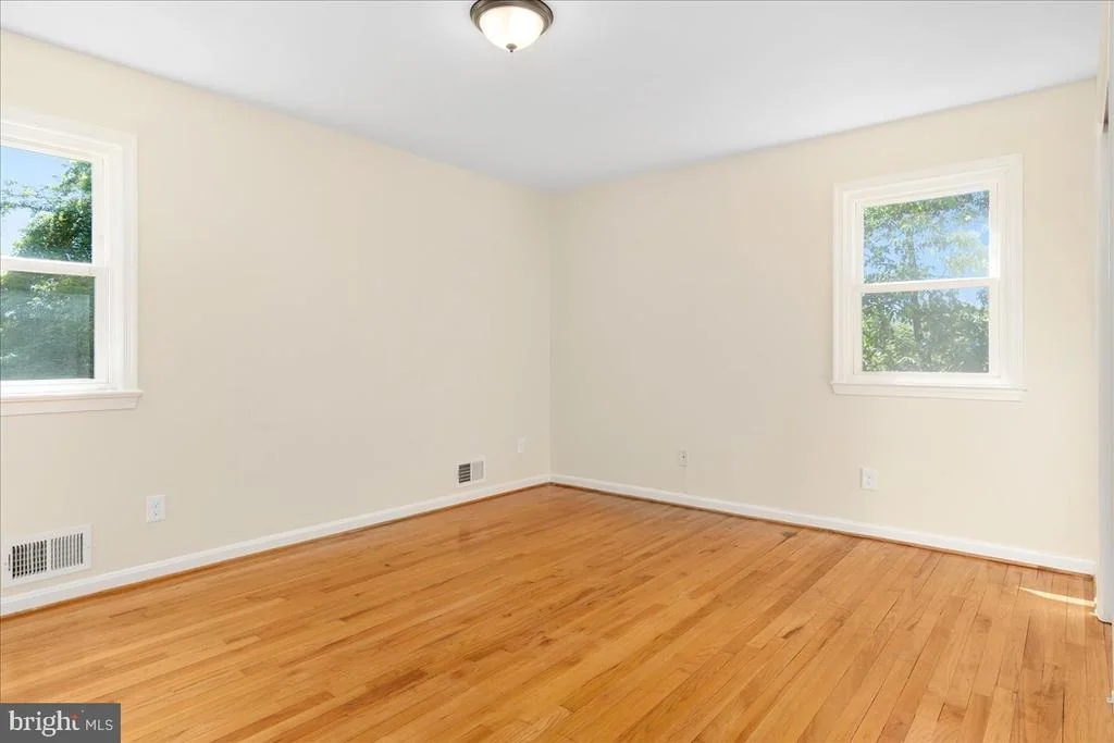 Photo of 8004 MALCOLM ROAD