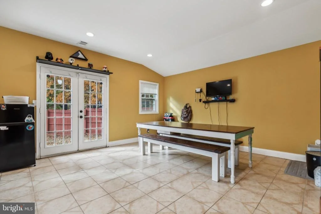 Photo of 18916 WHITE OAK DRIVE