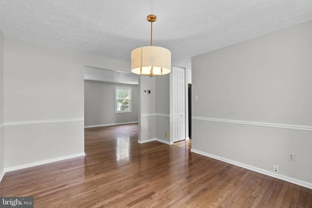 Photo of 8064 RED JACKET WAY