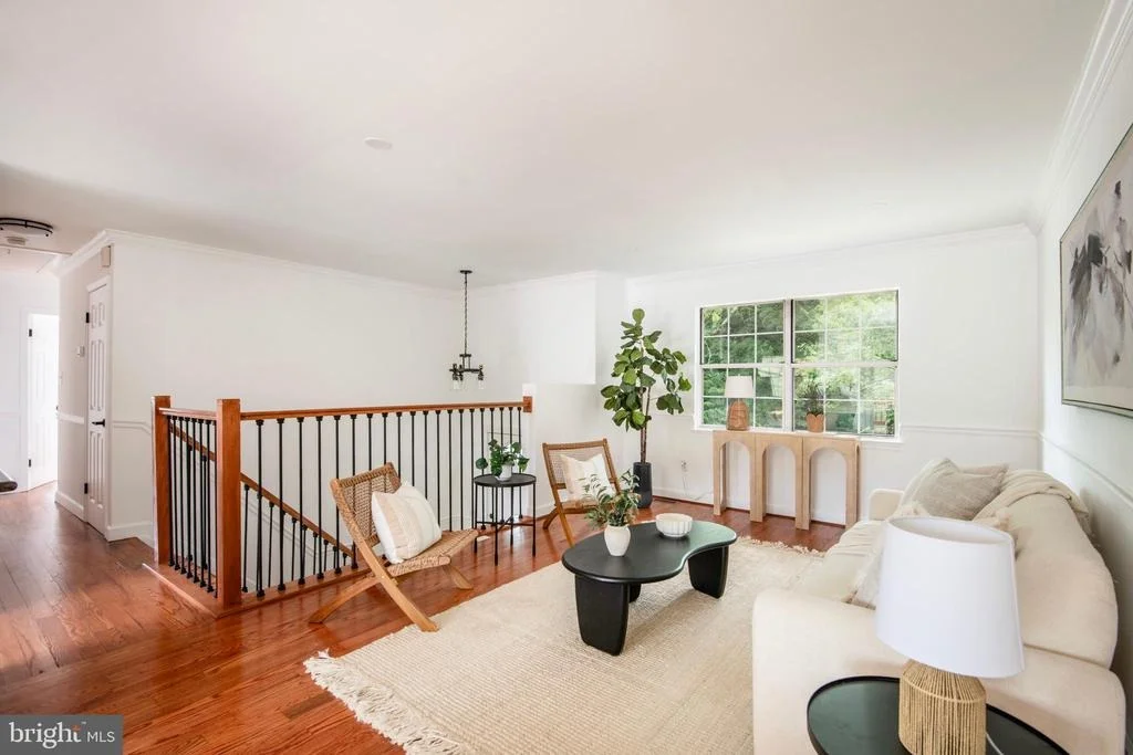 Photo of 1240 VIKING DRIVE N