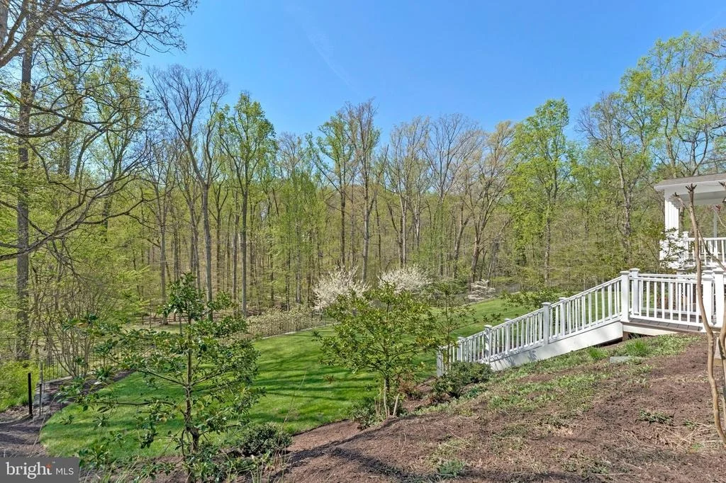 Photo of 8611 BROOK ROAD