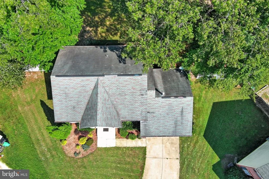 Photo of 9109 HELMSLEY DRIVE