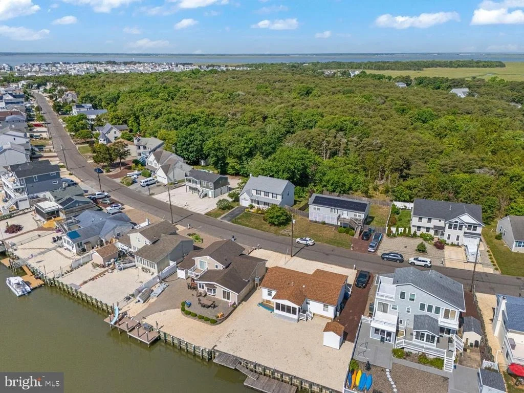 Photo of 20 OCEAN BOULEVARD