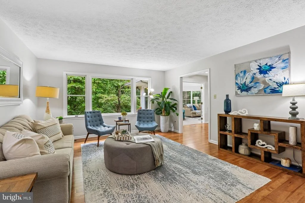 Photo of 24833 SHOWBARN CIRCLE