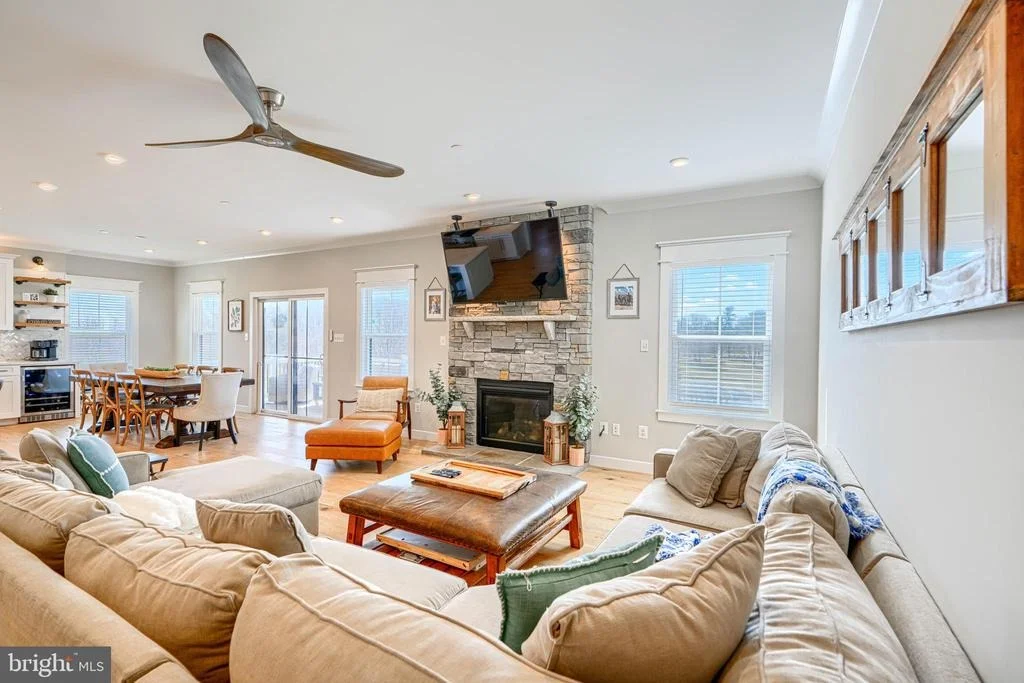 Photo of 2553 HANOVER PIKE