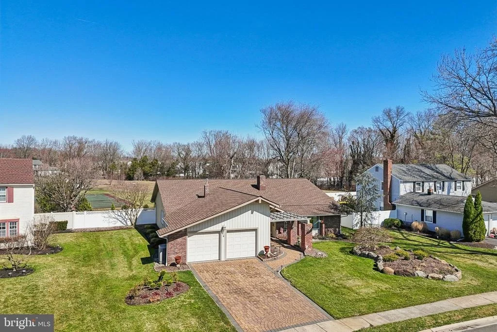 Photo of 76 KENT AVENUE
