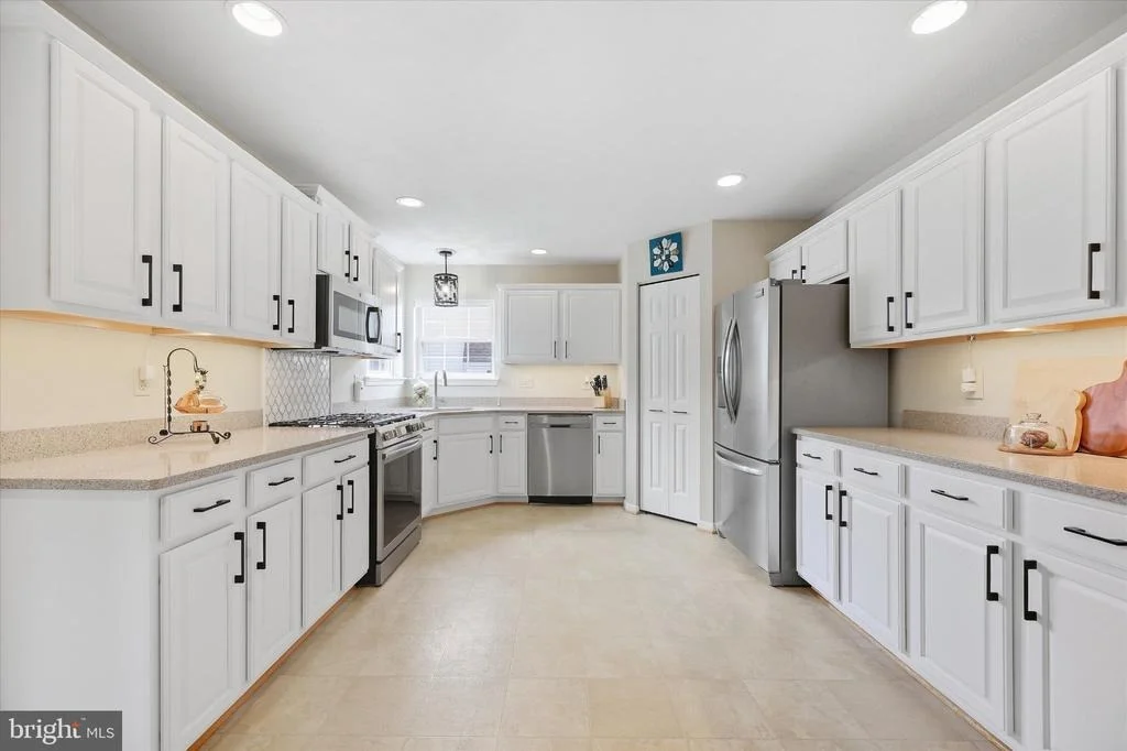 Photo of 5005 SAINT SIMON COURT